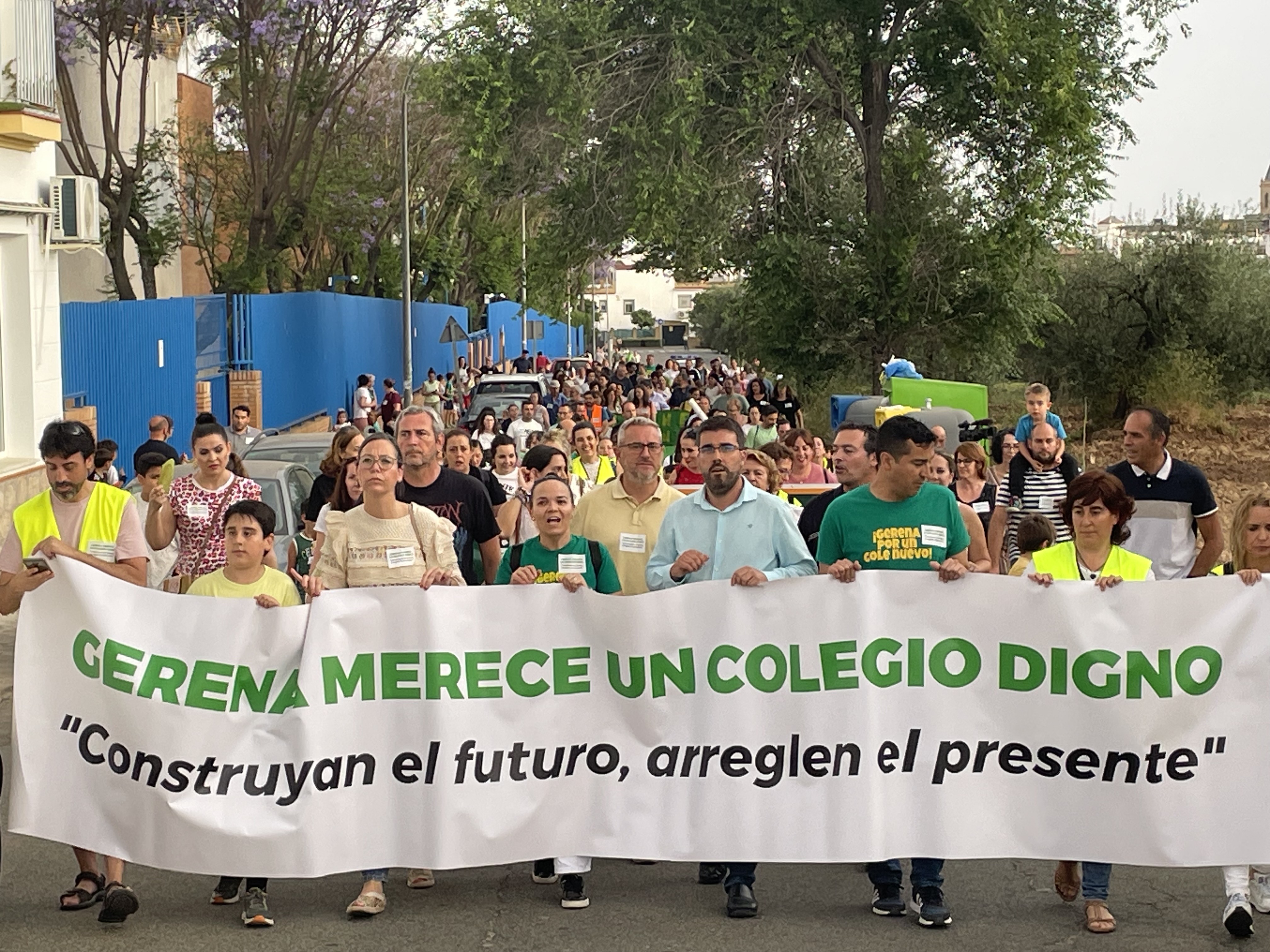 Manifestación en Gerena por un colegio nuevo