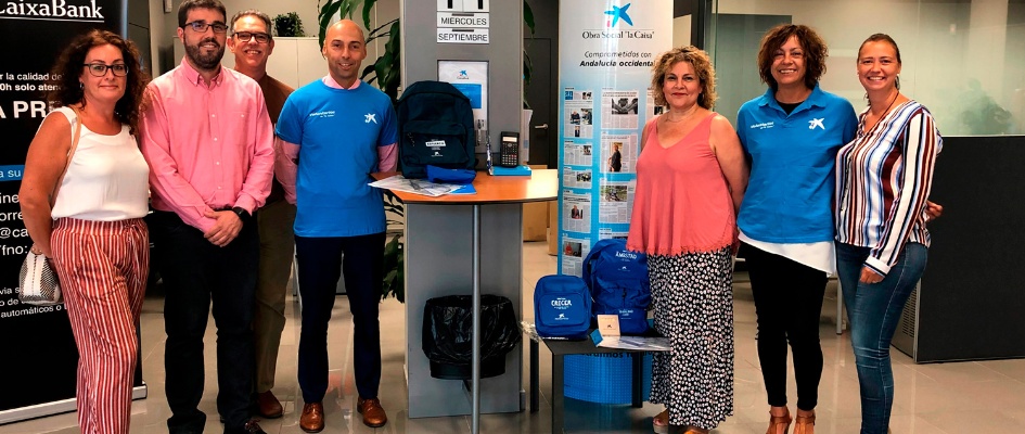 Entrega de kits escolares