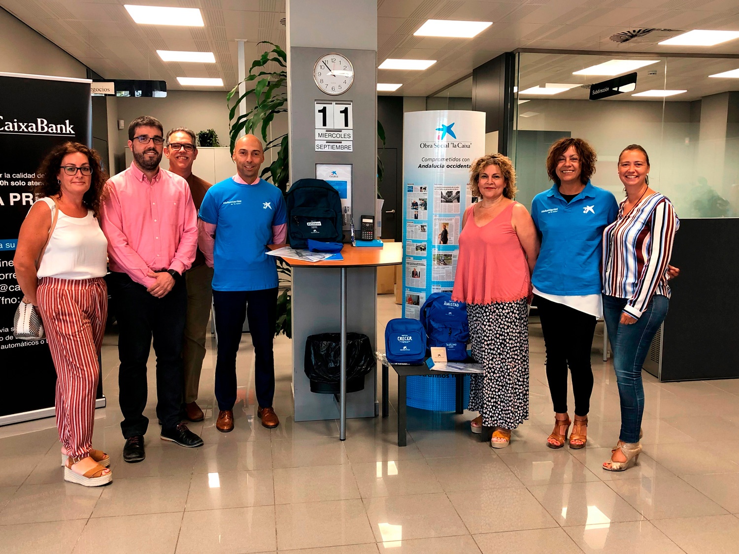 Entrega de kits escolares